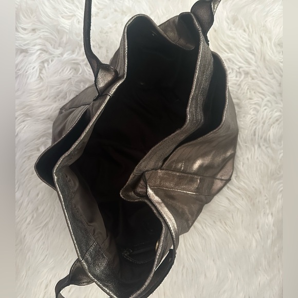 Anat Marin Metallic Leather Handbag - Picture 3 of 7